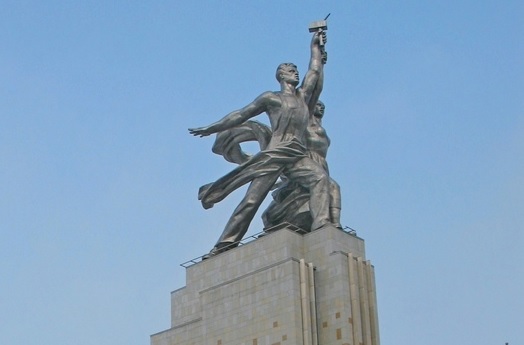 Рабочий и Колхозница